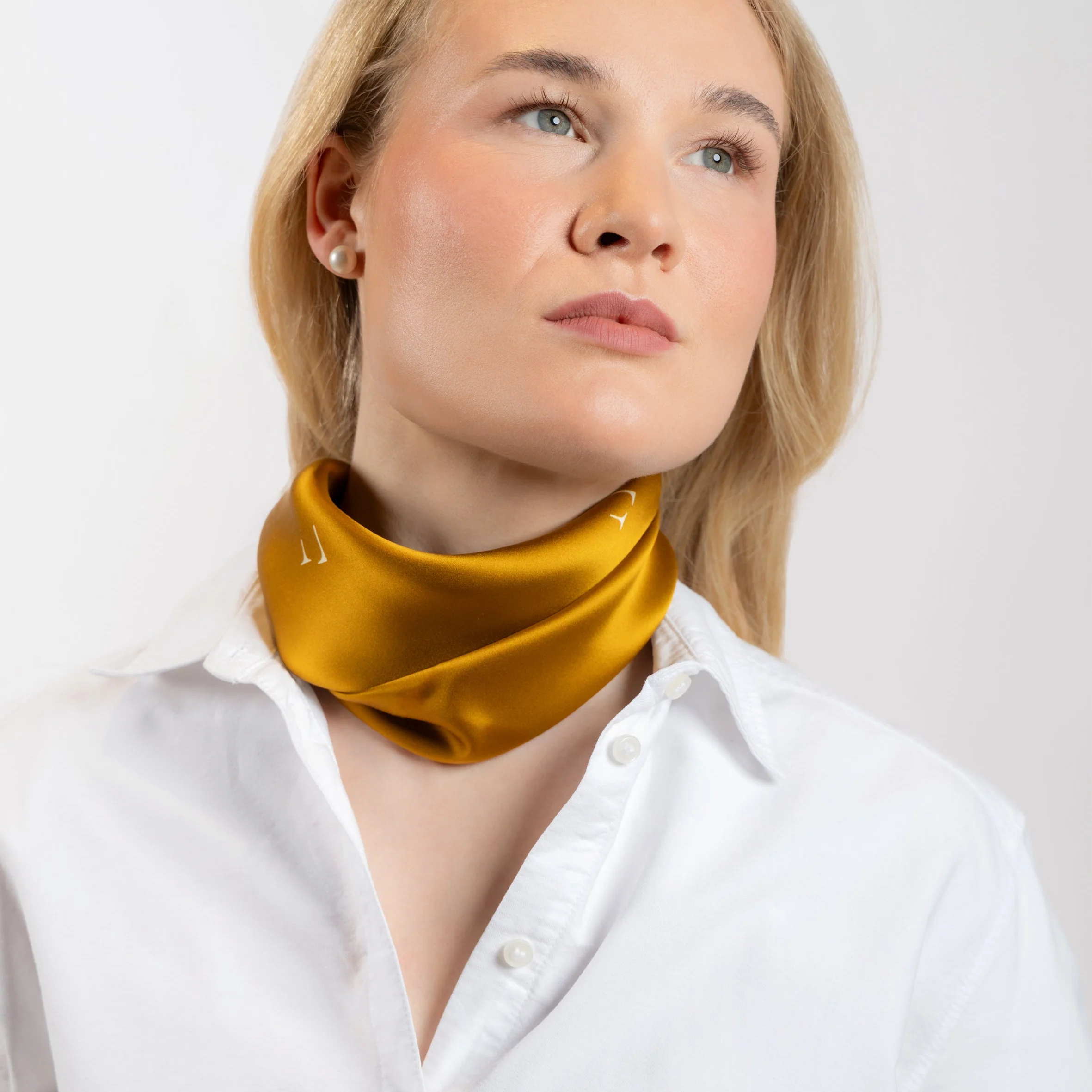 Silkeskjerf Paris Yellow - Image 4